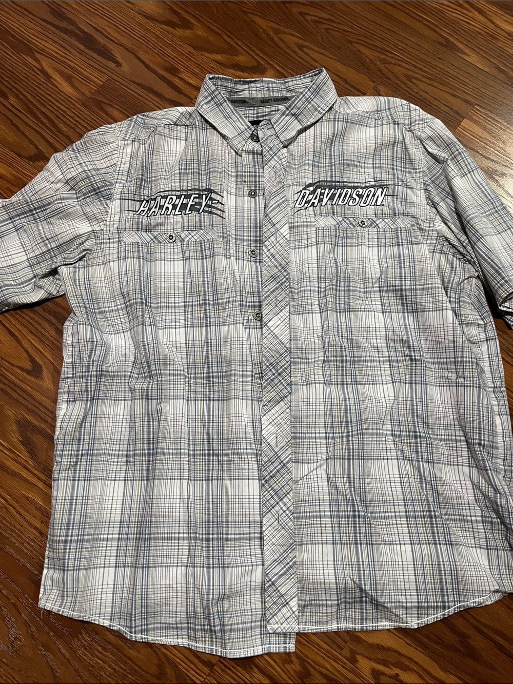 Harley-Davidson Men’s White and Gray Plaid Short-Sleeve Button-Down Shirt XL